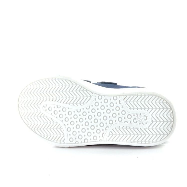 lage sneaker jeans